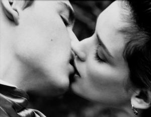 Hvordan kysse på leppene riktig med forskjellige typer kyss: fransk, italiensk, uten tunge, lidenskapelig