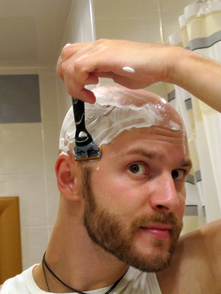 Как правильно побреется или побриться